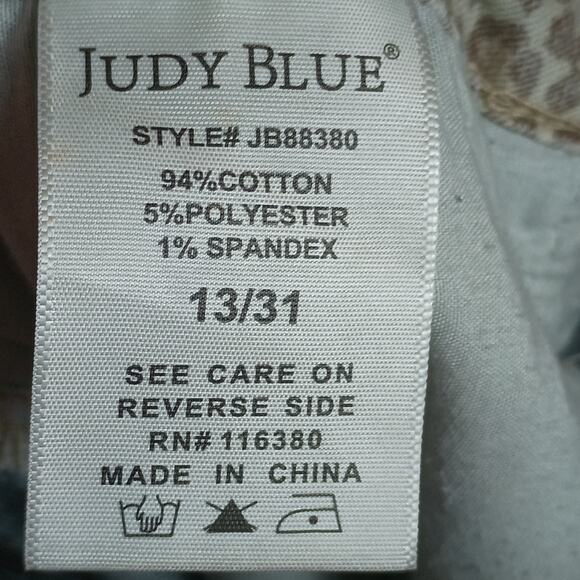 NEW! Judy Blue Women 13/31 Light Wash  Animal Print Accent Slim Fit Denim Jeans - Picture 9 of 10